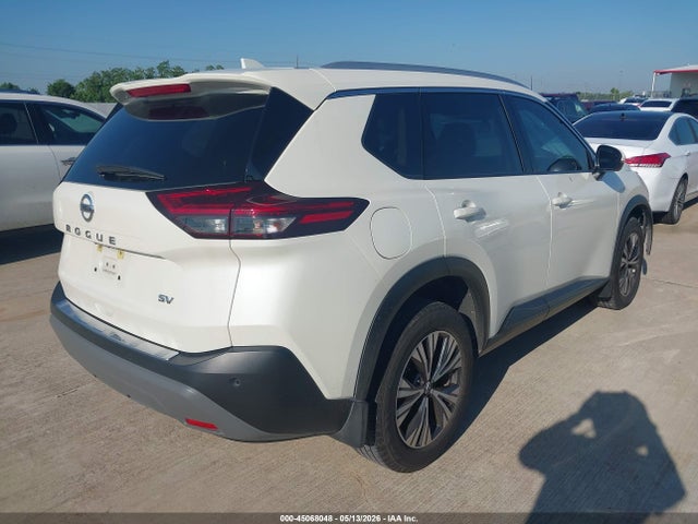 JN8AT3BA3MW017515 Nissan Rogue Sv Fwd