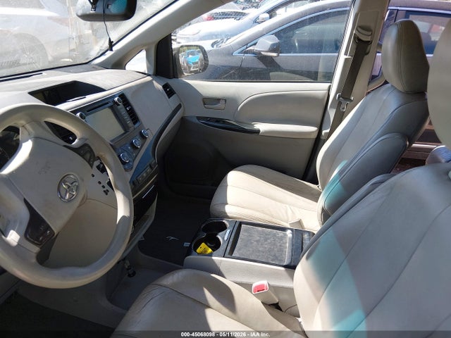 Aukcja sprzedaży 2011 Toyota Sienna Le, vin: 5TDJK3DC7BS007726, numer aukcji: 45068098