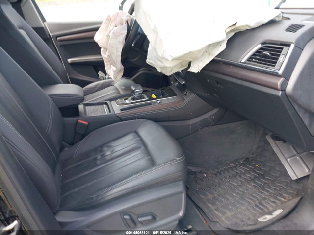 45068101 :رقم المزاد ، WA1BAAFY5M2011668 vin ، 2021 Audi Q5 Premium Plus 45 Tfsi Quattro S Tronic مزاد بيع