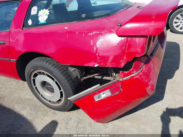 45068109 :رقم المزاد ، 1G1YY0788F5106224 vin ، 1985 Chevrolet Corvette مزاد بيع