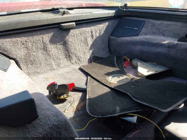 45068109 :رقم المزاد ، 1G1YY0788F5106224 vin ، 1985 Chevrolet Corvette مزاد بيع