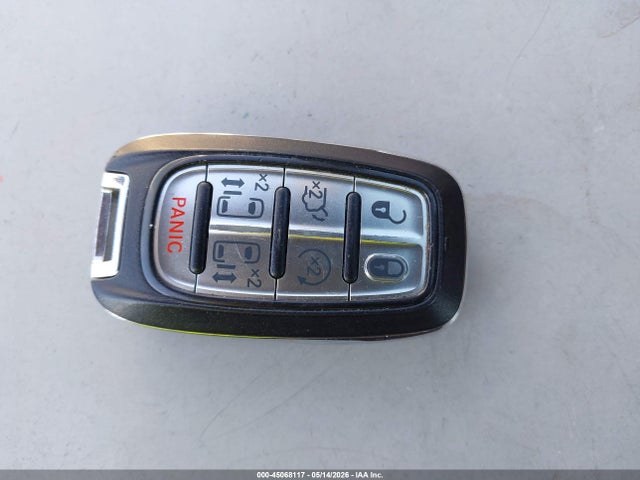 2018 Chrysler Pacifica Touring L მანქანა იყიდება აუქციონზე, vin: 2C4RC1BG4JR158170, აუქციონის ნომერი: 45068117