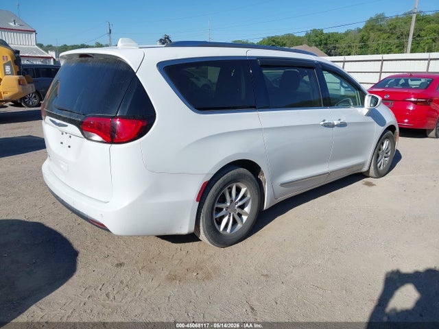 2018 Chrysler Pacifica Touring L მანქანა იყიდება აუქციონზე, vin: 2C4RC1BG4JR158170, აუქციონის ნომერი: 45068117