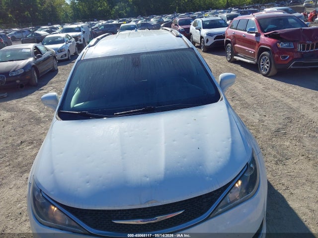 2018 Chrysler Pacifica Touring L მანქანა იყიდება აუქციონზე, vin: 2C4RC1BG4JR158170, აუქციონის ნომერი: 45068117