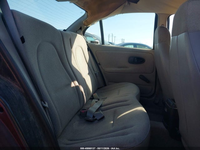 45068137 :رقم المزاد ، 1G8ZF548X2Z131285 vin ، 2002 Saturn S-series Sl مزاد بيع