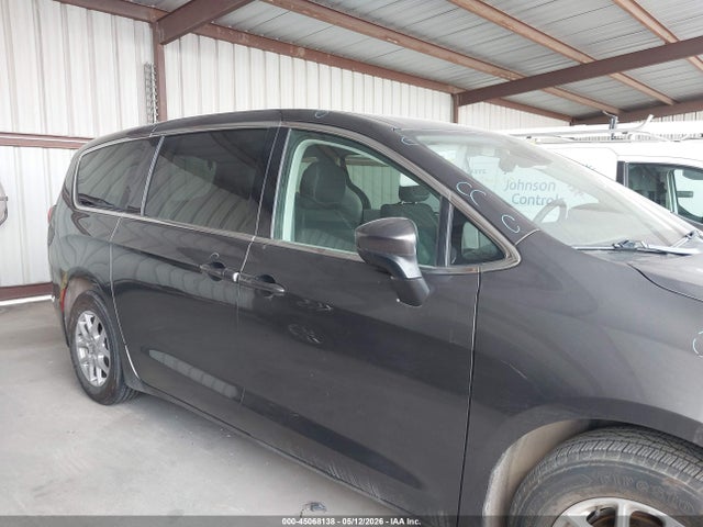 45068138 :رقم المزاد ، 2C4RC1CG6PR563762 vin ، 2023 Chrysler Voyager Lx مزاد بيع