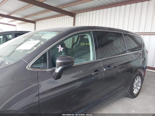 45068138 :رقم المزاد ، 2C4RC1CG6PR563762 vin ، 2023 Chrysler Voyager Lx مزاد بيع