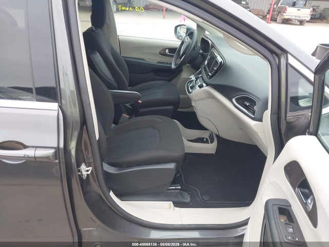 45068138 :رقم المزاد ، 2C4RC1CG6PR563762 vin ، 2023 Chrysler Voyager Lx مزاد بيع