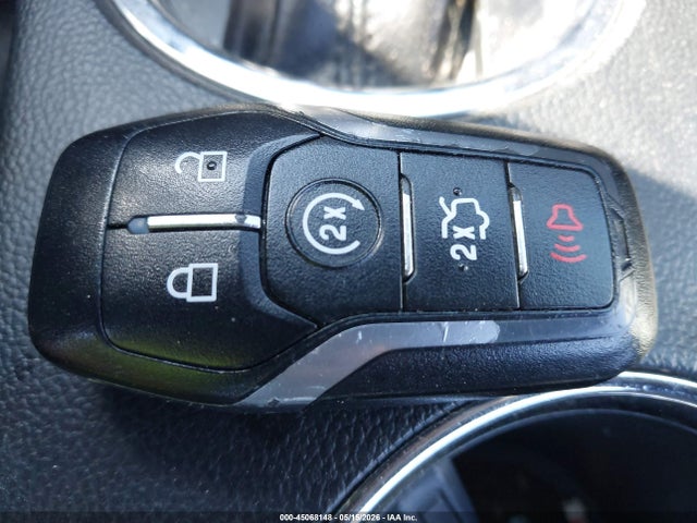 45068148 :رقم المزاد ، 1FA6P8AM9G5326095 vin ، 2016 Ford Mustang V6 مزاد بيع