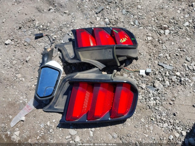 45068148 :رقم المزاد ، 1FA6P8AM9G5326095 vin ، 2016 Ford Mustang V6 مزاد بيع