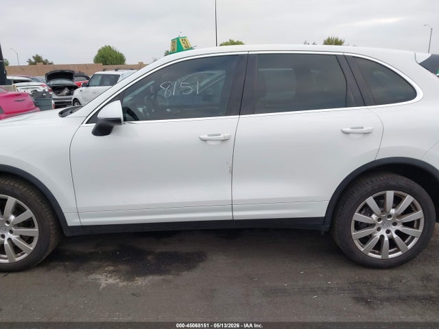 45068151 :رقم المزاد ، WP1AA2A26GKA11532 vin ، 2016 Porsche Cayenne مزاد بيع