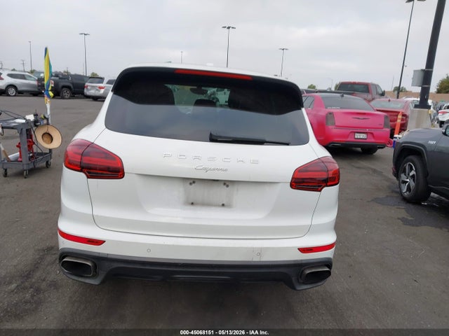 45068151 :رقم المزاد ، WP1AA2A26GKA11532 vin ، 2016 Porsche Cayenne مزاد بيع