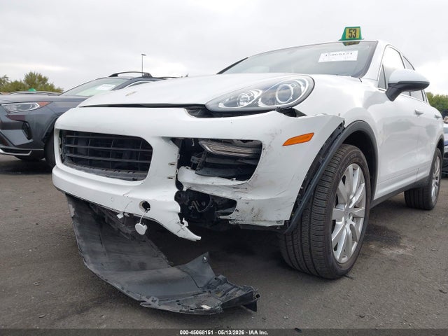 45068151 :رقم المزاد ، WP1AA2A26GKA11532 vin ، 2016 Porsche Cayenne مزاد بيع