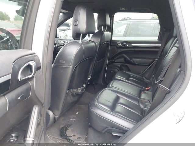 45068151 :رقم المزاد ، WP1AA2A26GKA11532 vin ، 2016 Porsche Cayenne مزاد بيع
