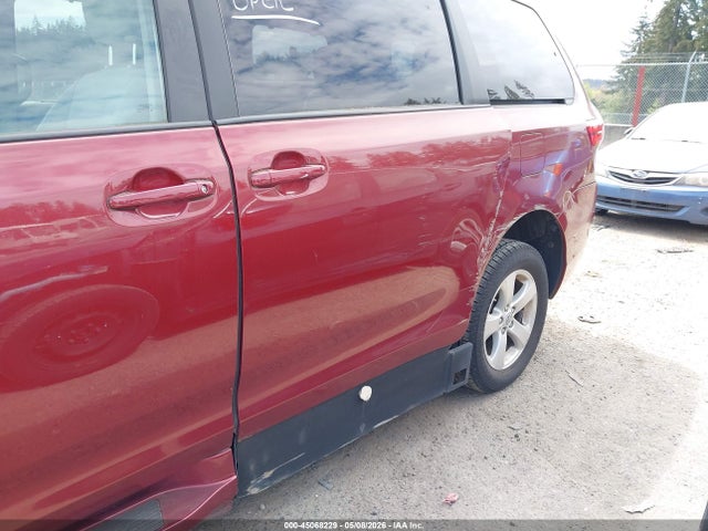 5TDKK3DC5FS625704 Toyota Sienna Le 7 Passenger/le 8 Passenger