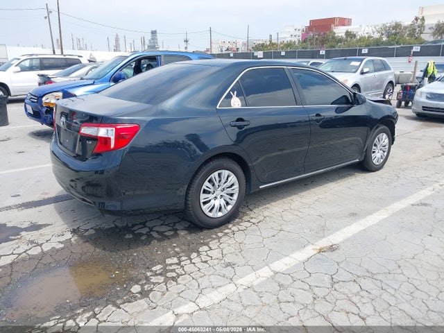 45068241 :رقم المزاد ، 4T4BF1FK9CR245335 vin ، 2012 Toyota Camry Le مزاد بيع