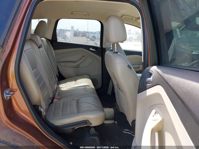 45068280 :رقم المزاد ، 1FMCU0J97HUA93372 vin ، 2017 Ford Escape Titanium مزاد بيع