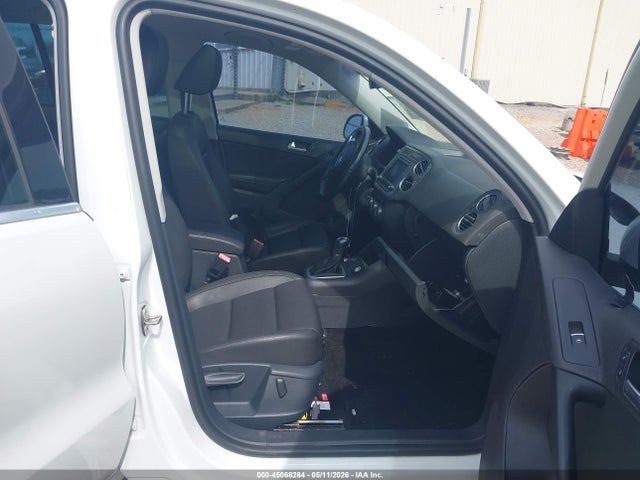 WVGAV7AX1GW509253 Volkswagen TIGUAN SE