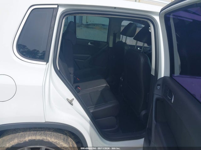 WVGAV7AX1GW509253 Volkswagen TIGUAN SE