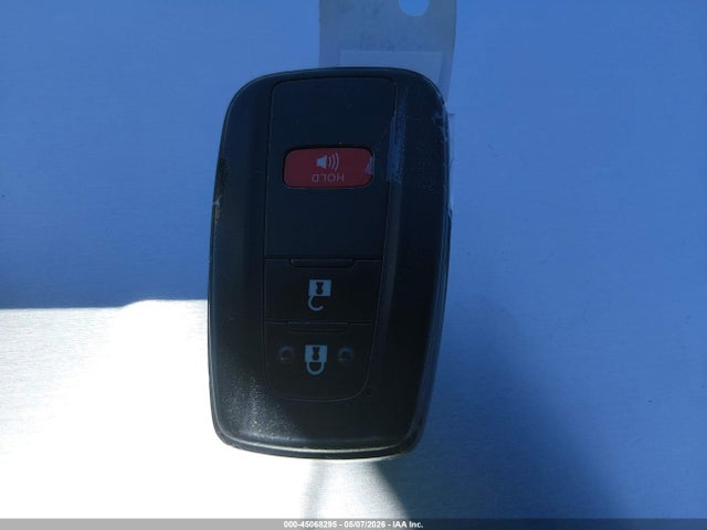 JTDKARFU6G3020752 Toyota Prius Four