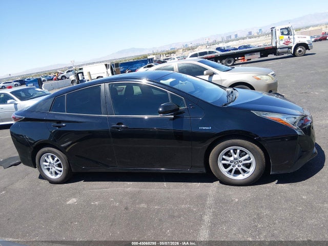 JTDKARFU6G3020752 Toyota Prius Four