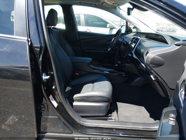 JTDKARFU6G3020752 Toyota Prius Four