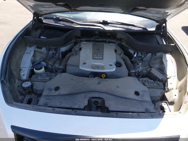 45068323 :رقم المزاد ، JN8CS1MW2FM483833 vin ، 2015 Infiniti Qx70 مزاد بيع
