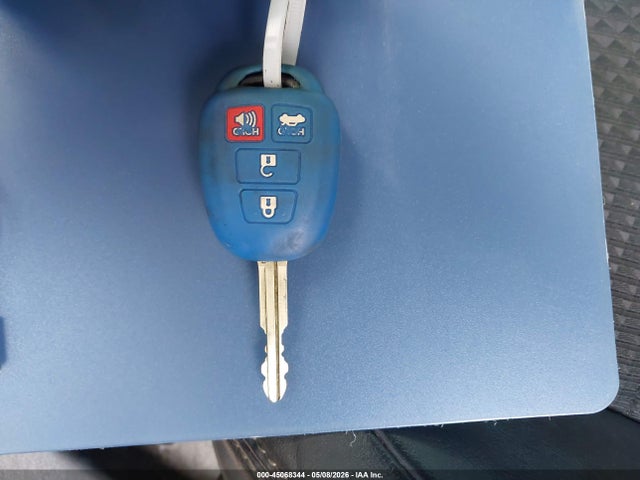 4T1BF1FK1EU857722 Toyota CAMRY SE