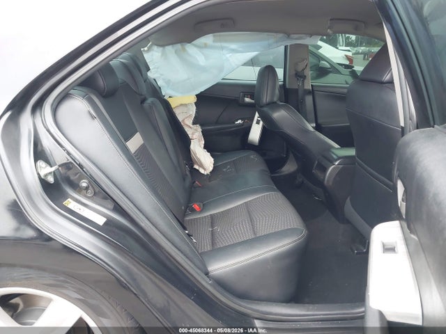 4T1BF1FK1EU857722 Toyota CAMRY SE