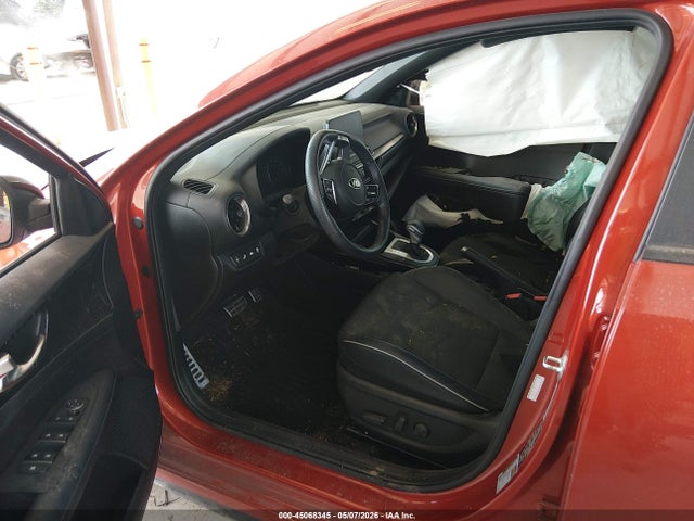 3KPF34AD8ME398727 KIA Forte Gt-line