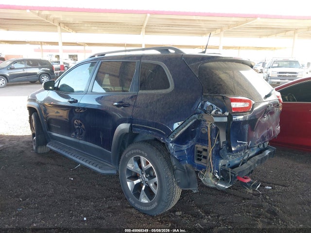 Продаж на аукціоні авто 2016 Jeep Cherokee Trailhawk, vin: 1C4PJMBS1GW122939, номер лоту: 45068349