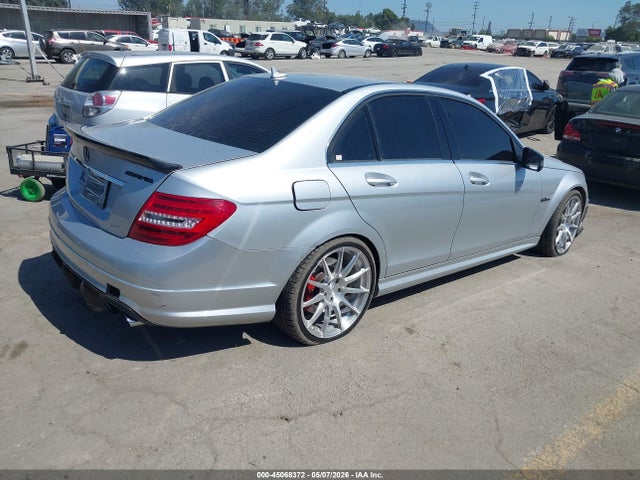 45068372 :رقم المزاد ، WDDGF77X09F304616 vin ، 2009 Mercedes-benz C 63 Amg مزاد بيع