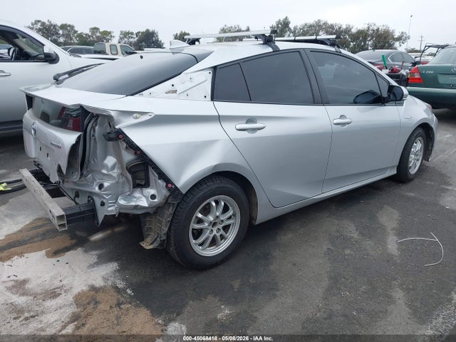 JTDKARFU0G3015630 Toyota Prius Three