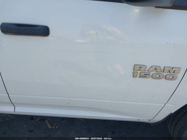 45068431 :رقم المزاد ، 1C6RR7FT0FS733970 vin ، 2015 Ram 1500 Tradesman مزاد بيع