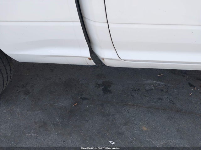 45068431 :رقم المزاد ، 1C6RR7FT0FS733970 vin ، 2015 Ram 1500 Tradesman مزاد بيع
