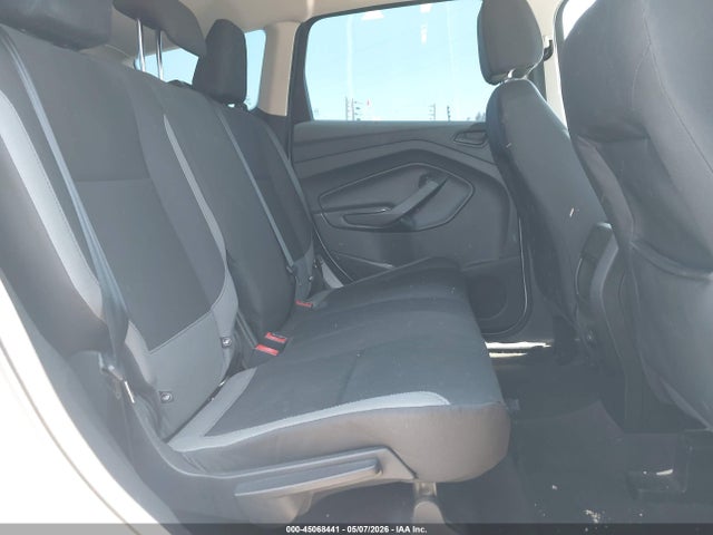 Продаж на аукціоні авто 2015 Ford Escape S, vin: 1FMCU0F71FUC05233, номер лоту: 45068441