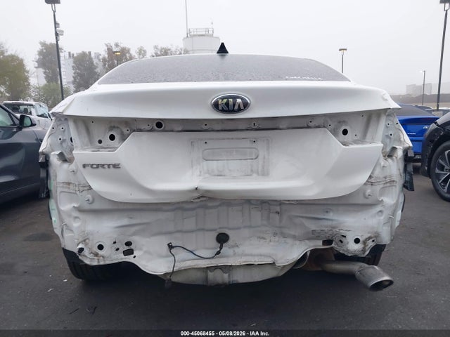 Продажа на аукционе авто 2021 Kia Forte Lxs, vin: 3KPF24AD1ME302911, номер лота: 45068455