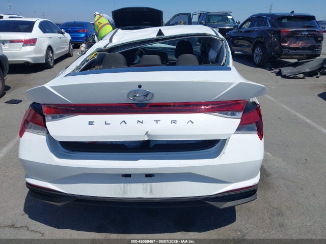 5NPLS4AG2PH087147 Hyundai ELANTRA SEL