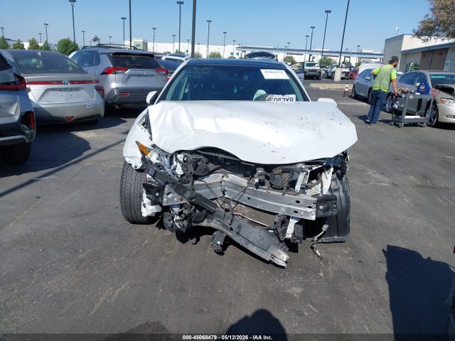 4T1B61HK8JU059502 Toyota CAMRY XSE