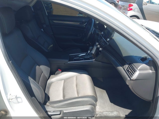 1HGCV1F38NA106589 Honda Accord Sport