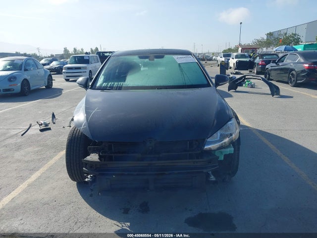 WVWKR7AU9HW950374 Volkswagen E-golf Se