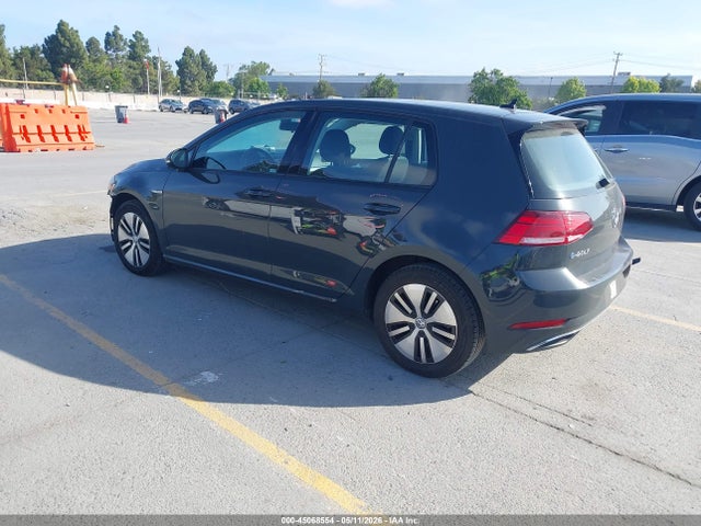 WVWKR7AU9HW950374 Volkswagen E-golf Se