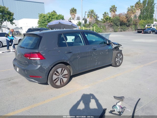 WVWKR7AU9HW950374 Volkswagen E-golf Se