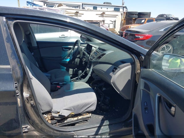45068558 :رقم المزاد ، 5NPDH4AE7GH711672 vin ، 2016 Hyundai Elantra Se مزاد بيع