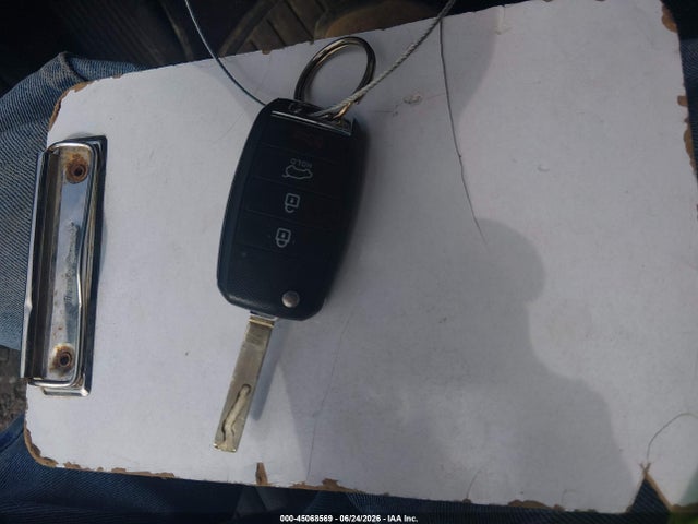 Продажа на аукционе авто 2021 Kia Rio S, vin: 3KPA24AD7ME385514, номер лота: 45068569