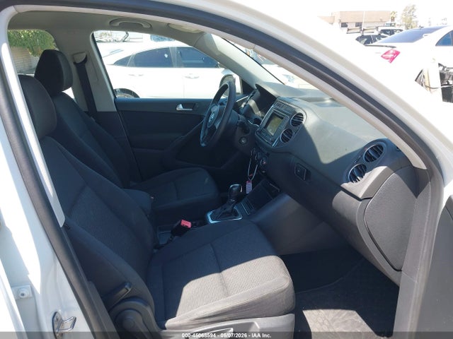 45068594 :رقم المزاد ، WVGAV7AX9HK054340 vin ، 2017 Volkswagen Tiguan 2.0t/2.0t S مزاد بيع