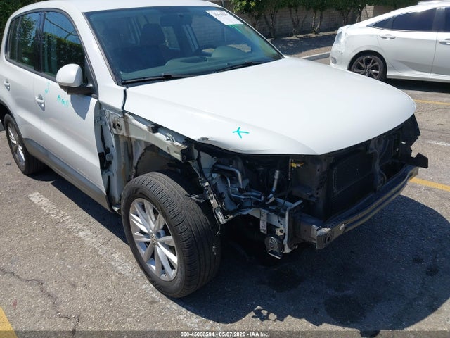 45068594 :رقم المزاد ، WVGAV7AX9HK054340 vin ، 2017 Volkswagen Tiguan 2.0t/2.0t S مزاد بيع