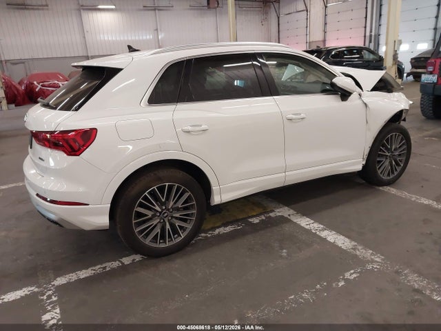 WA1AUCF3XM1083426 Audi Q3 Premium 40 Tfsi Quattro Tiptronic