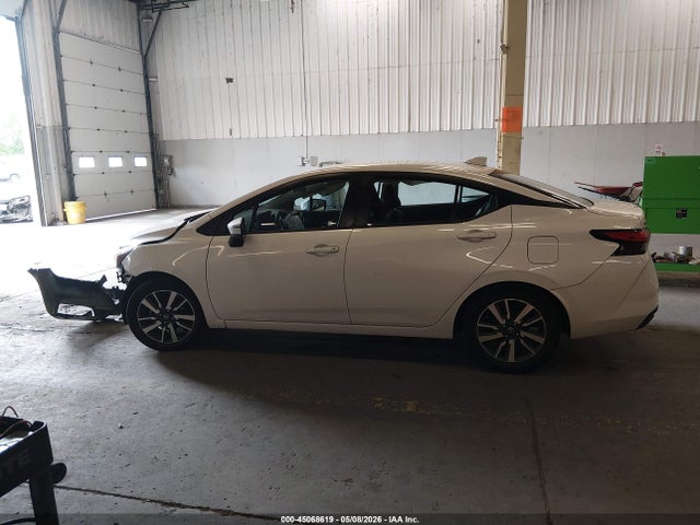 3N1CN8EV9ML887661 Nissan Versa Sv Xtronic Cvt