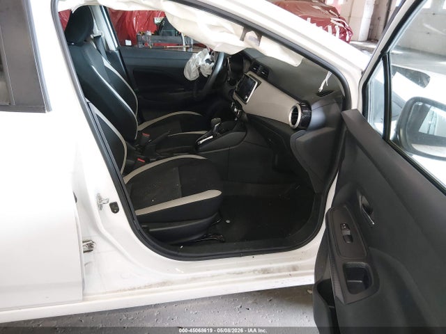 3N1CN8EV9ML887661 Nissan Versa Sv Xtronic Cvt